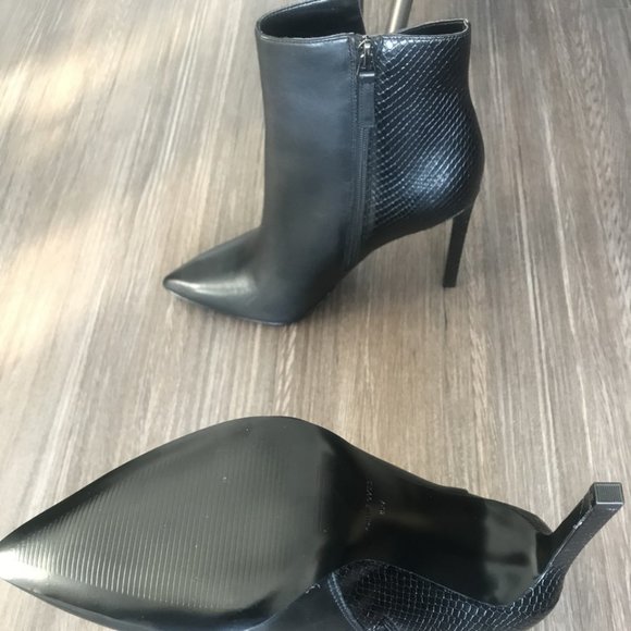 Nine West Tomorrow Pointy Toe Leather booties - Picture 6 of 9